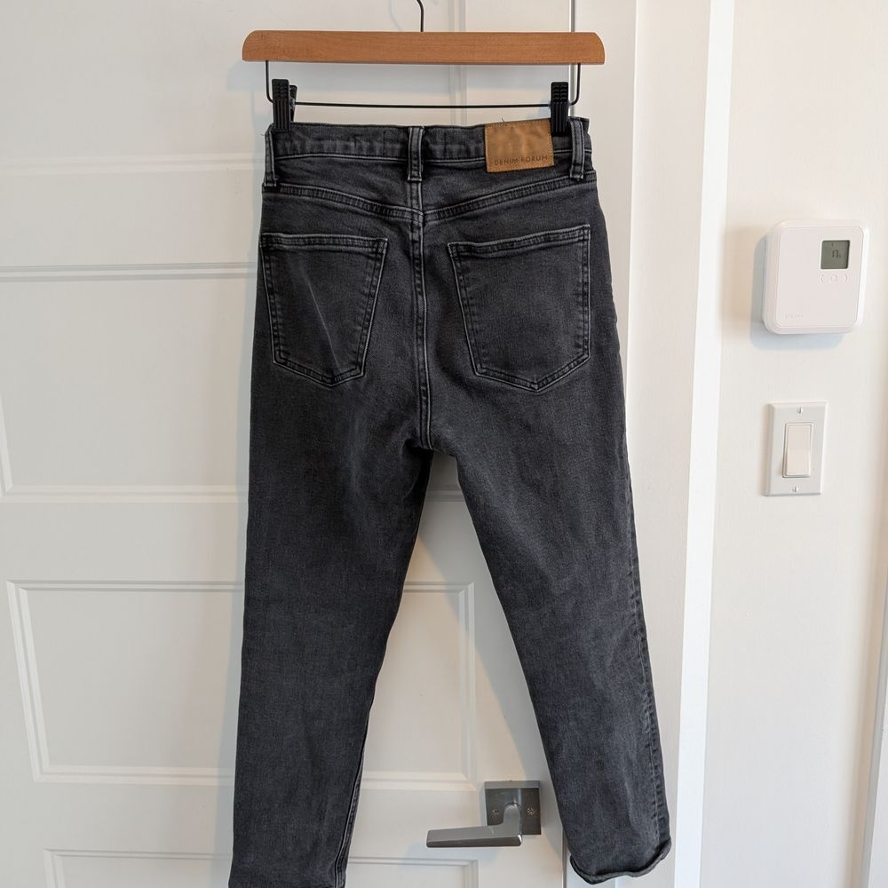 Denim Forum/Yoko High Rise Slim Sz 26L - Picture 3 of 5